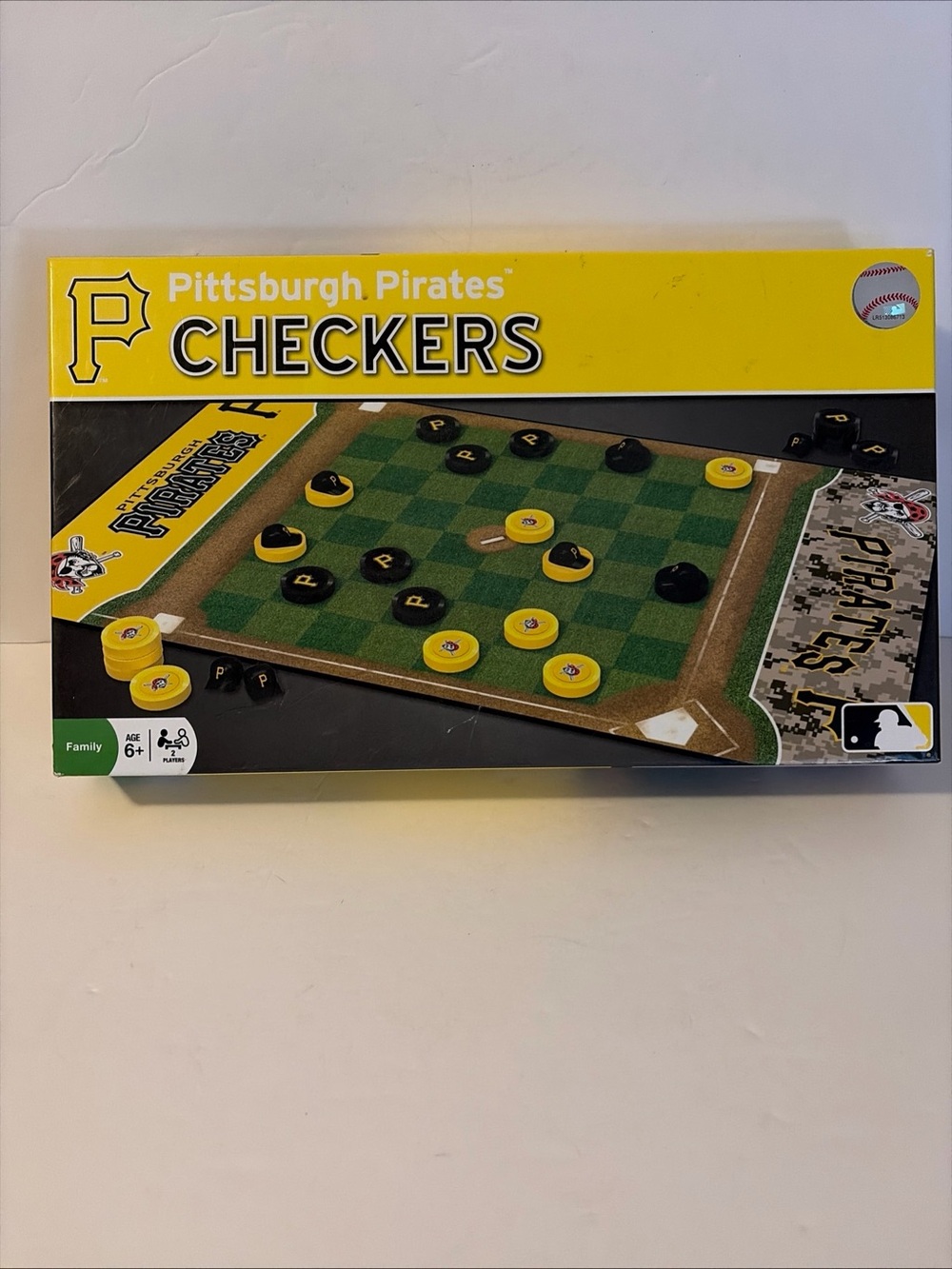MasterPieces MLB Pittsburgh Pirates Checkers Board Game.